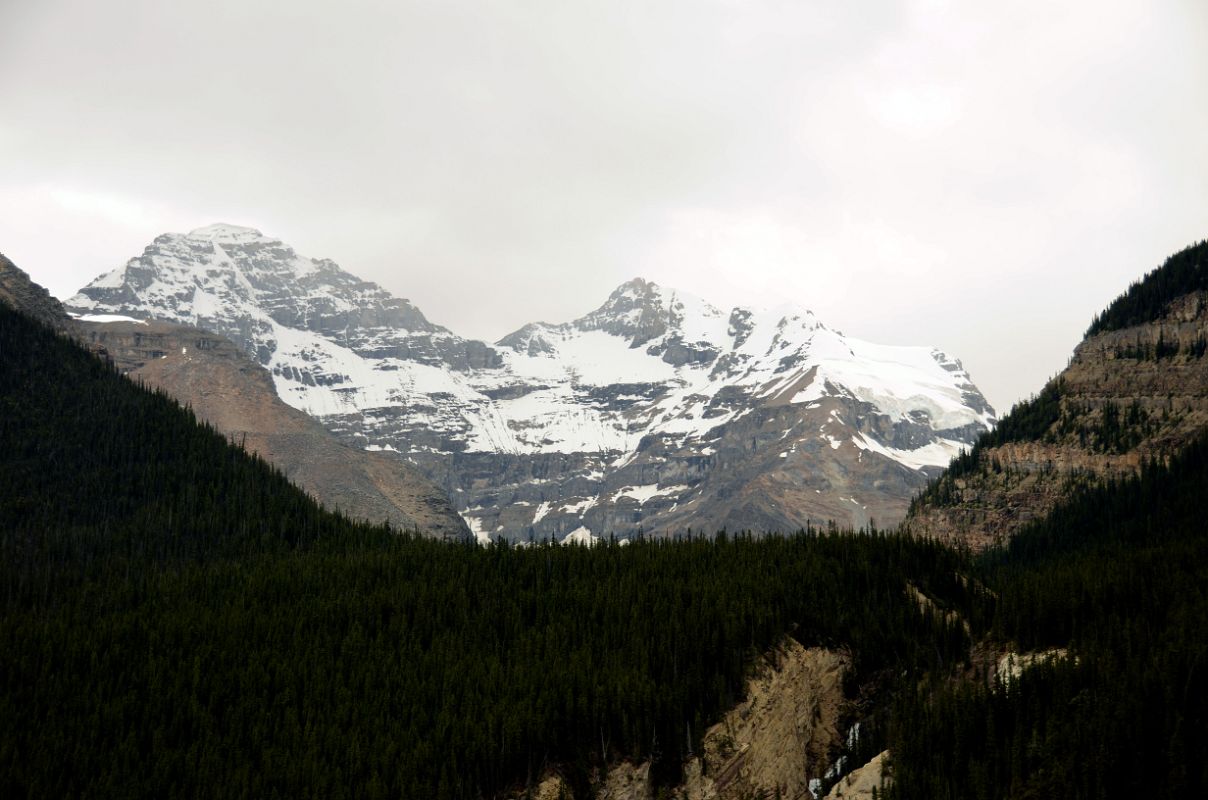 05 Mount Cromwell From Icefields Parkway